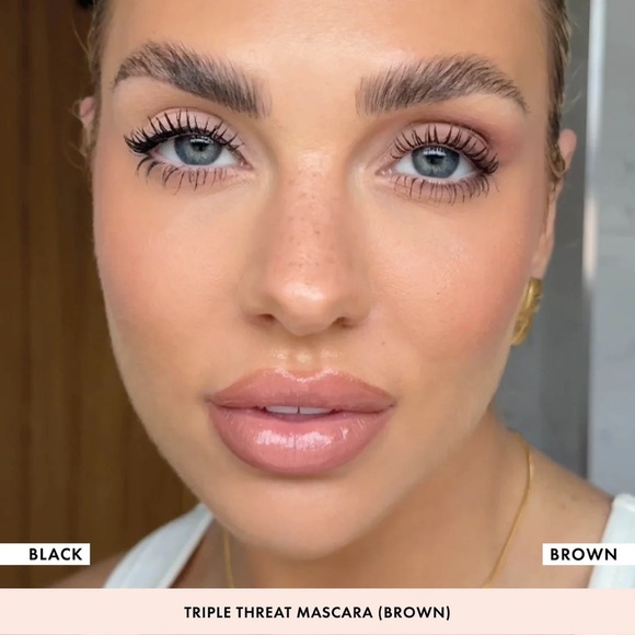 Iconic London Triple Threat Mascara in Black - Picture 8 of 13